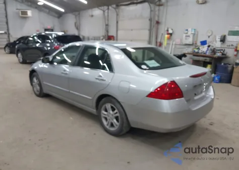 2007 Honda Accord 2.4 Se from USA, damaged, VIN 1HGCM56387A120585